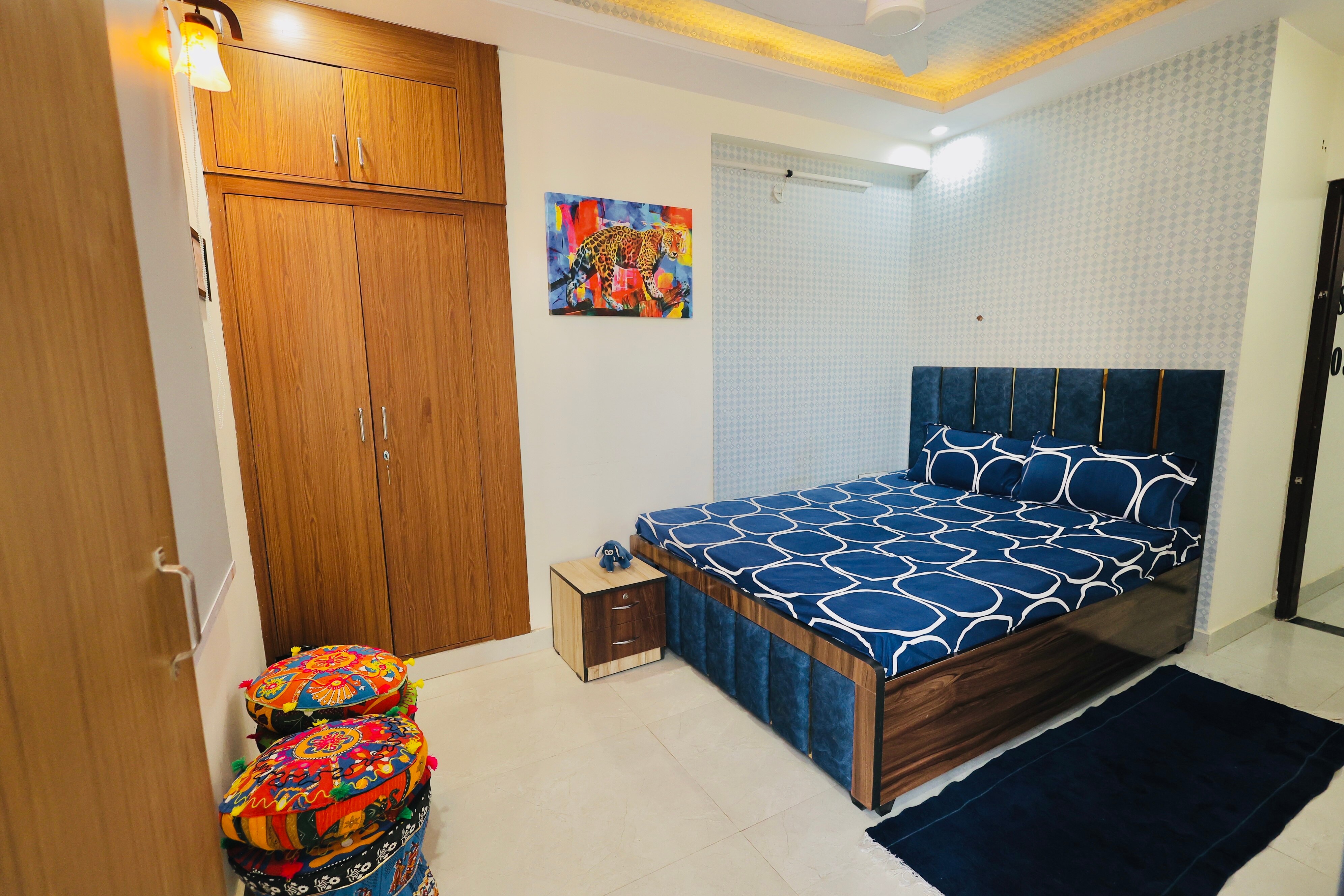 2 bhk home stay
 Cabin Crush - Tap to explore photos