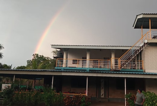 Tia Holidays Karjat, 13 km from Karjat Railway Station