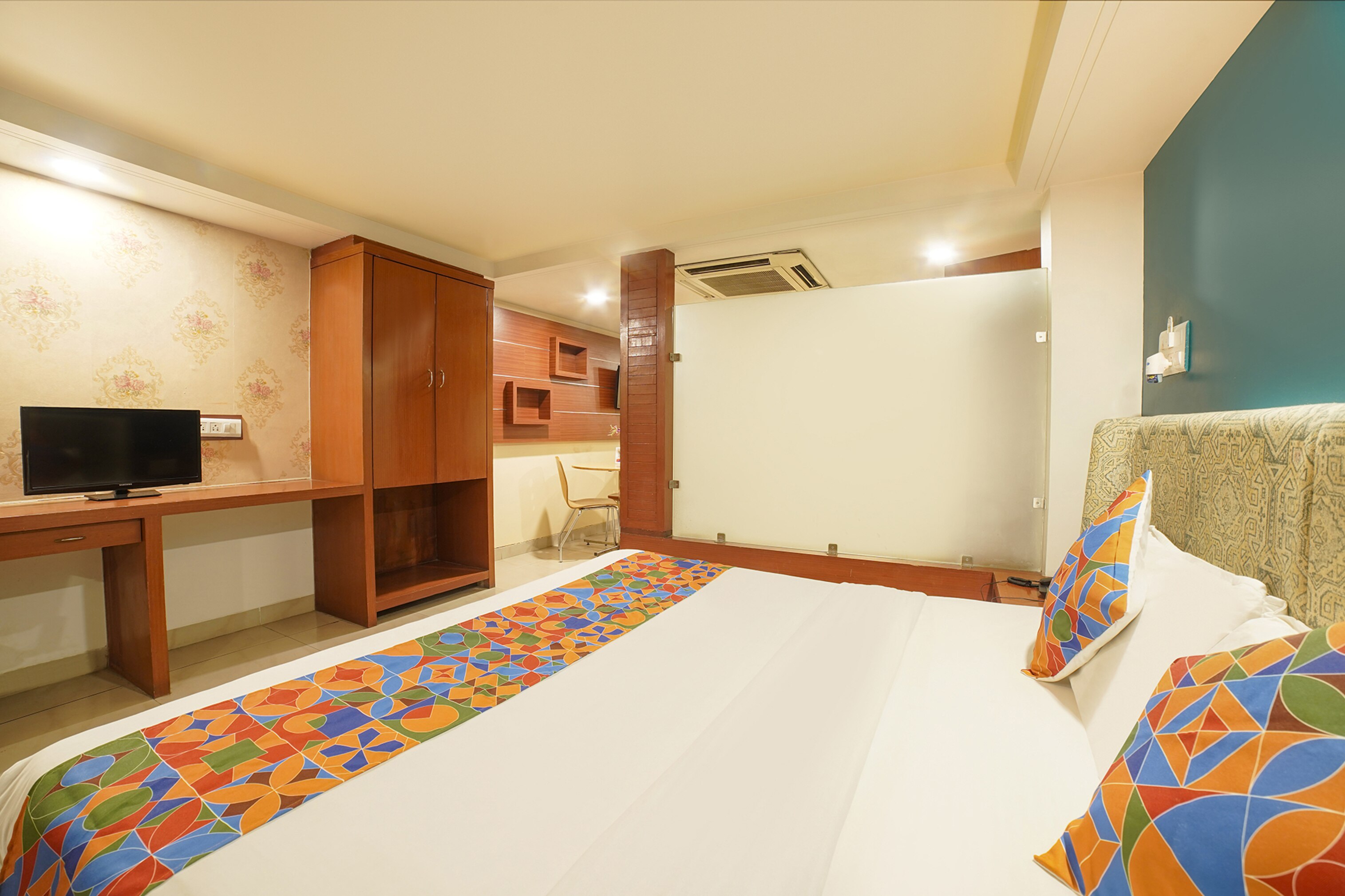 FabHotel Pleasure Inn - Near DB Mall - Tap to explore photos