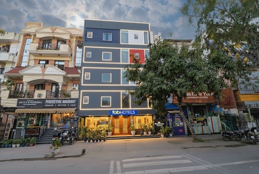 FabHotel Hargobind Enclave