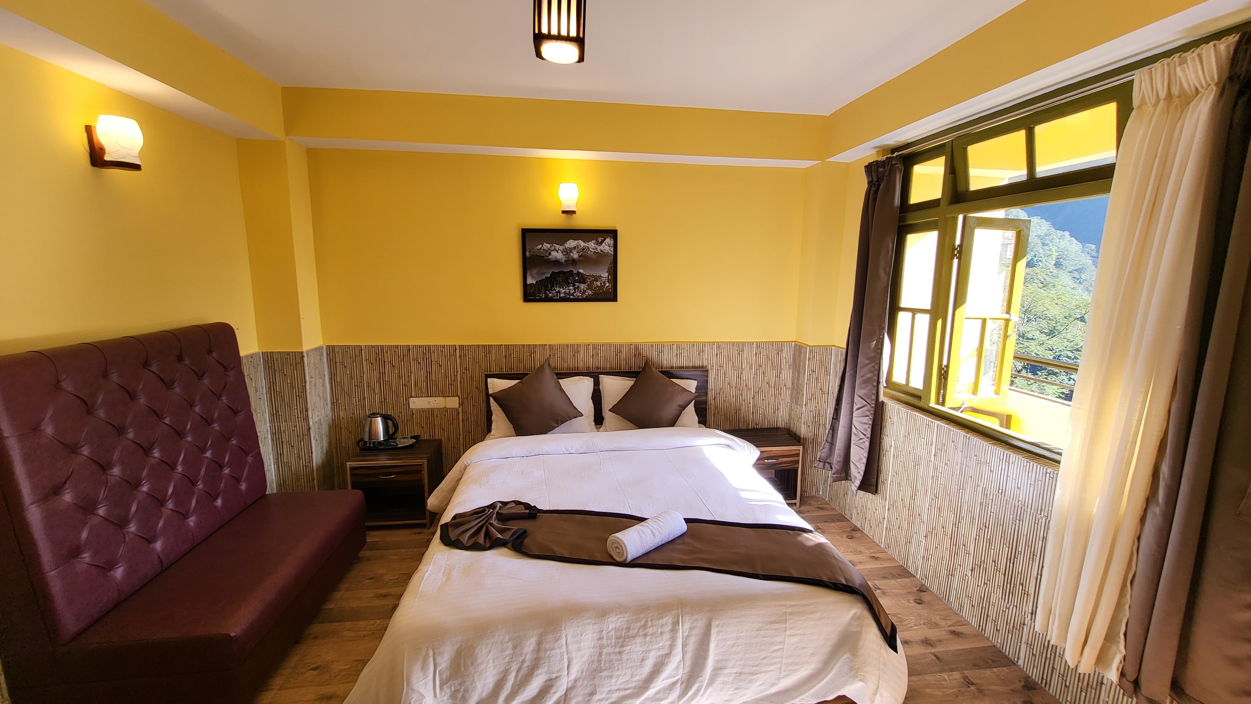 Himalayan Higes Homestay | Bar & Restaurant - Tap to explore photos