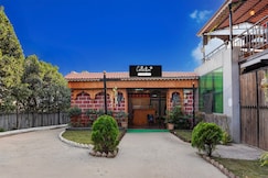 Collection O Kasarsai Dam Pune Formerly Yashraj 7 Resort, Wadgaon