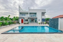 Zephyr Villa, Mahabalipuram