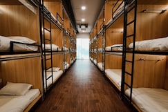 Snooze House | Luxury Pods & Wi-Fi, Navi Mumbai