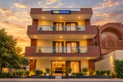 FabHotel The Lalit Vibes - Nr. DLF Phase 2 & MG Road Metro, Gurgaon
