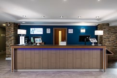 Holiday Inn Express Edinburgh Airport, West Lothian