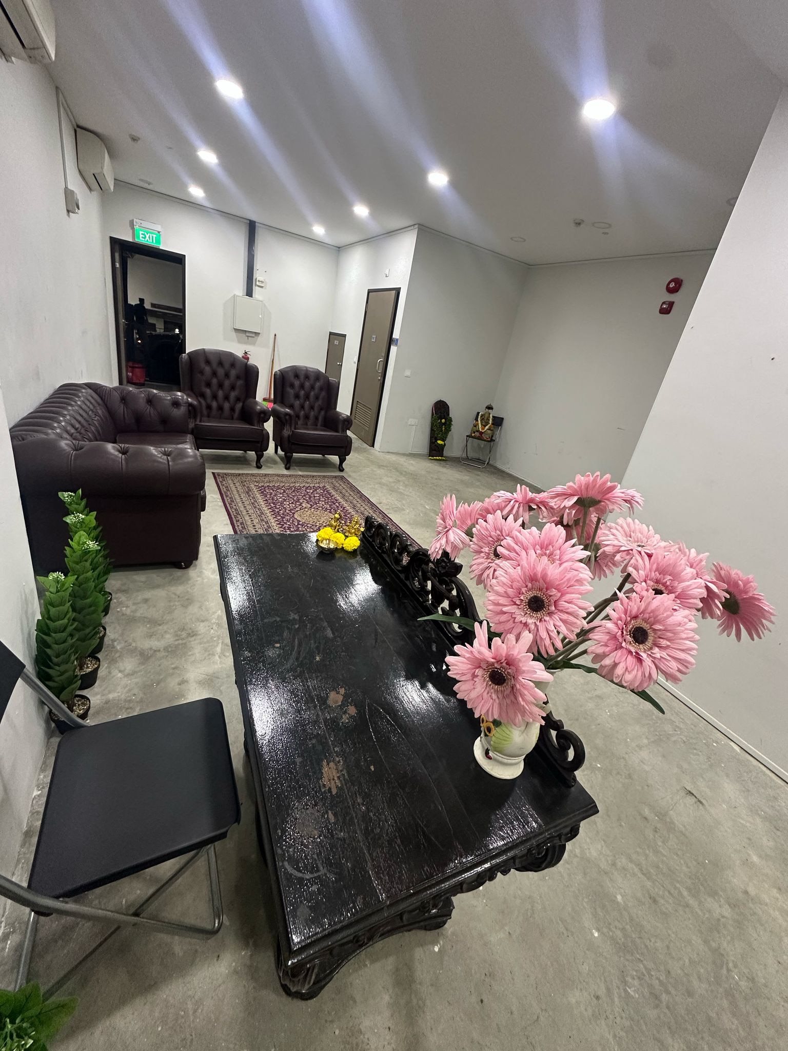 The Family Suites - Serviced Apartments - Tap to explore photos