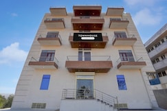 Townhouse Manipal University Highway King Bagru formerly Golden Hotel, Jaipur