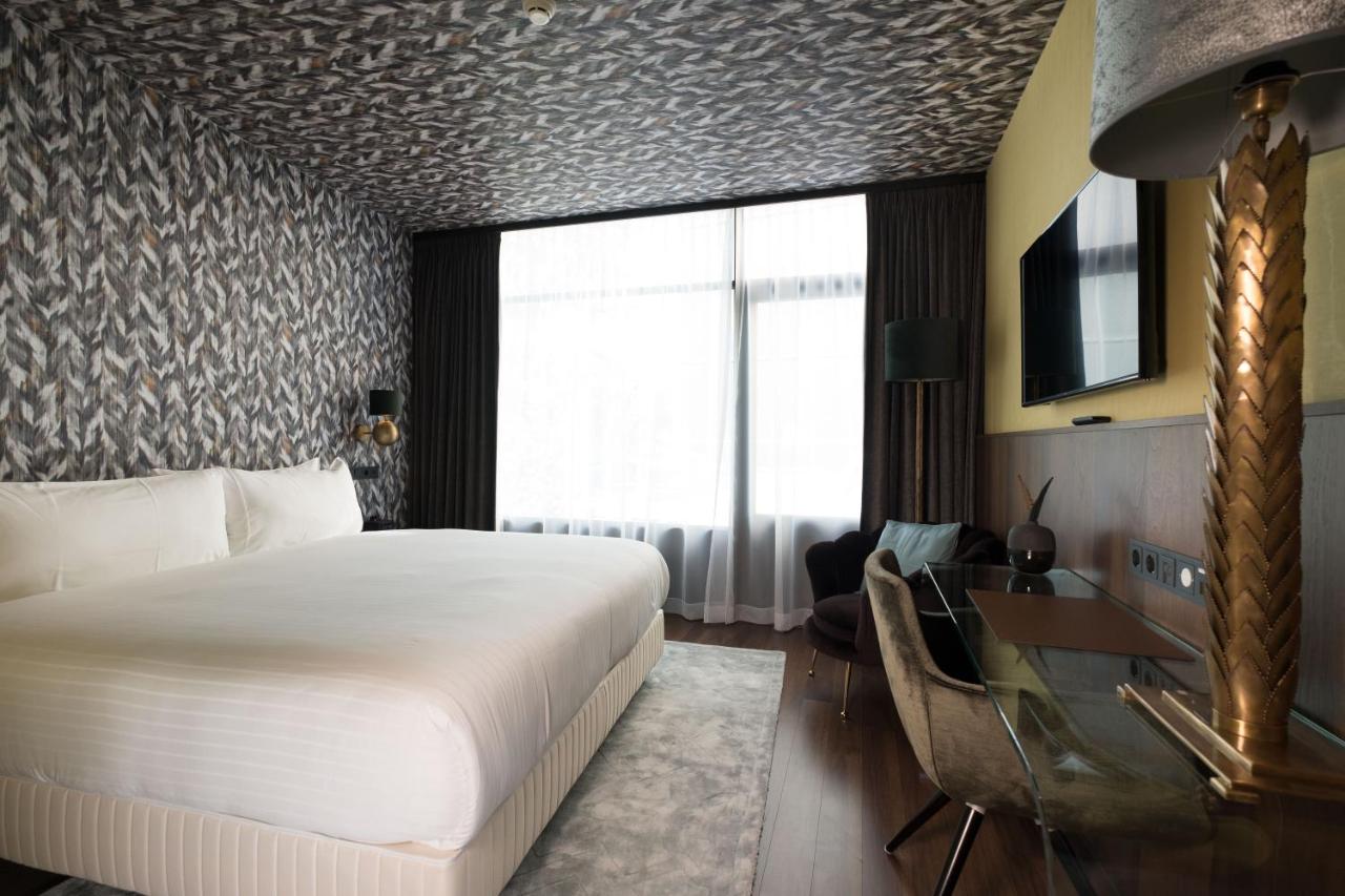 Apollo Hotel Amsterdam, a Tribute Portfolio Hotel - Tap to explore photos