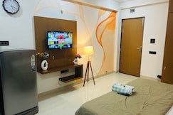 Luxurious studio Star Square Couple Friendly Family, Indore