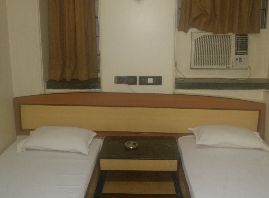 Apollo Guest House - Tap to explore photos