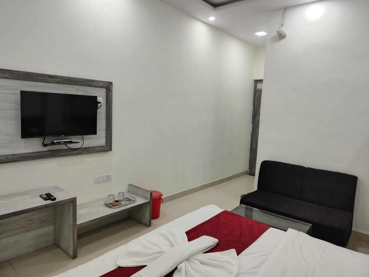 Hotel Surya International, Jaunpur - Tap to explore photos