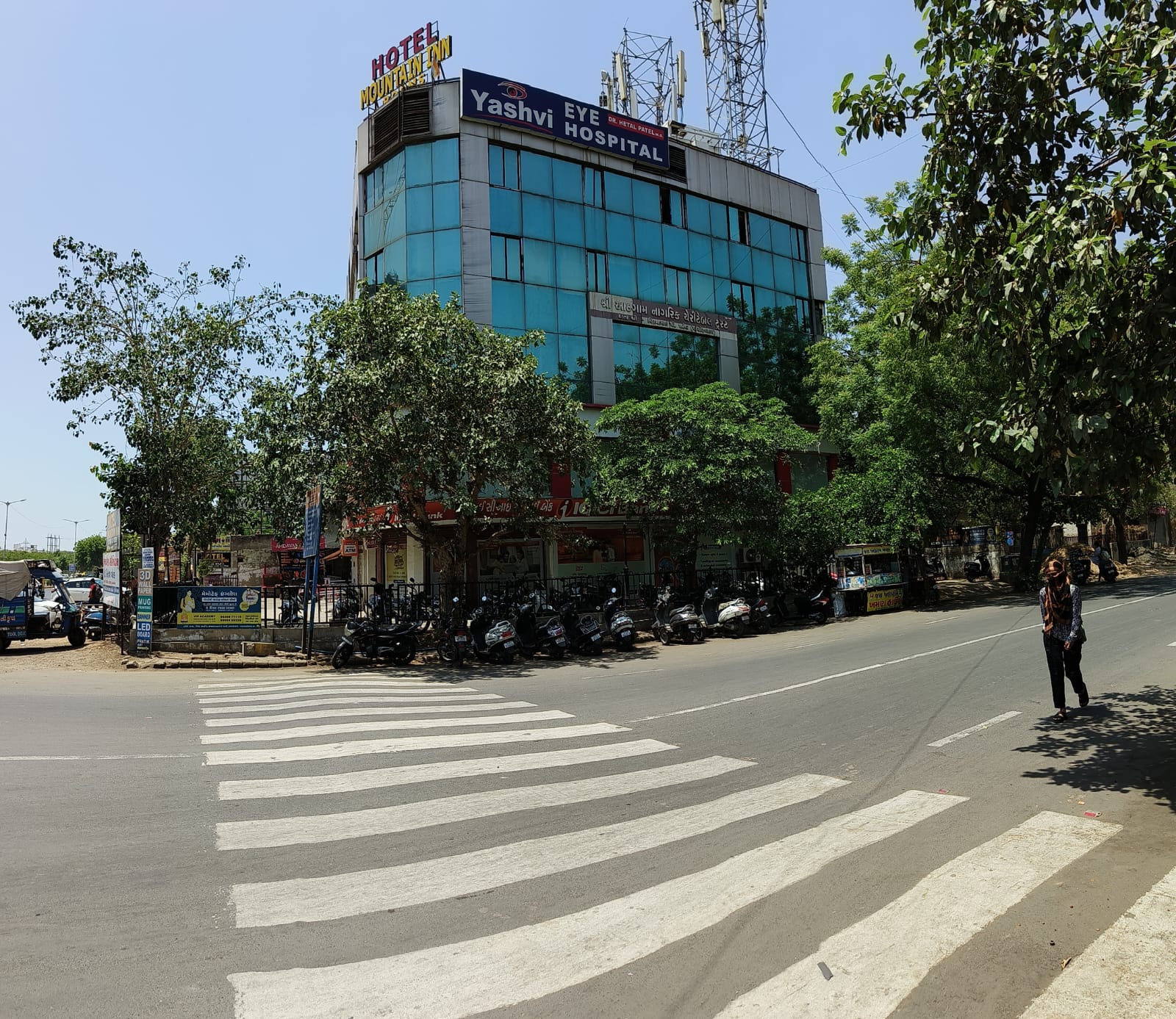 Hotel Mountain Inn Ahmedabad - Tap to explore photos