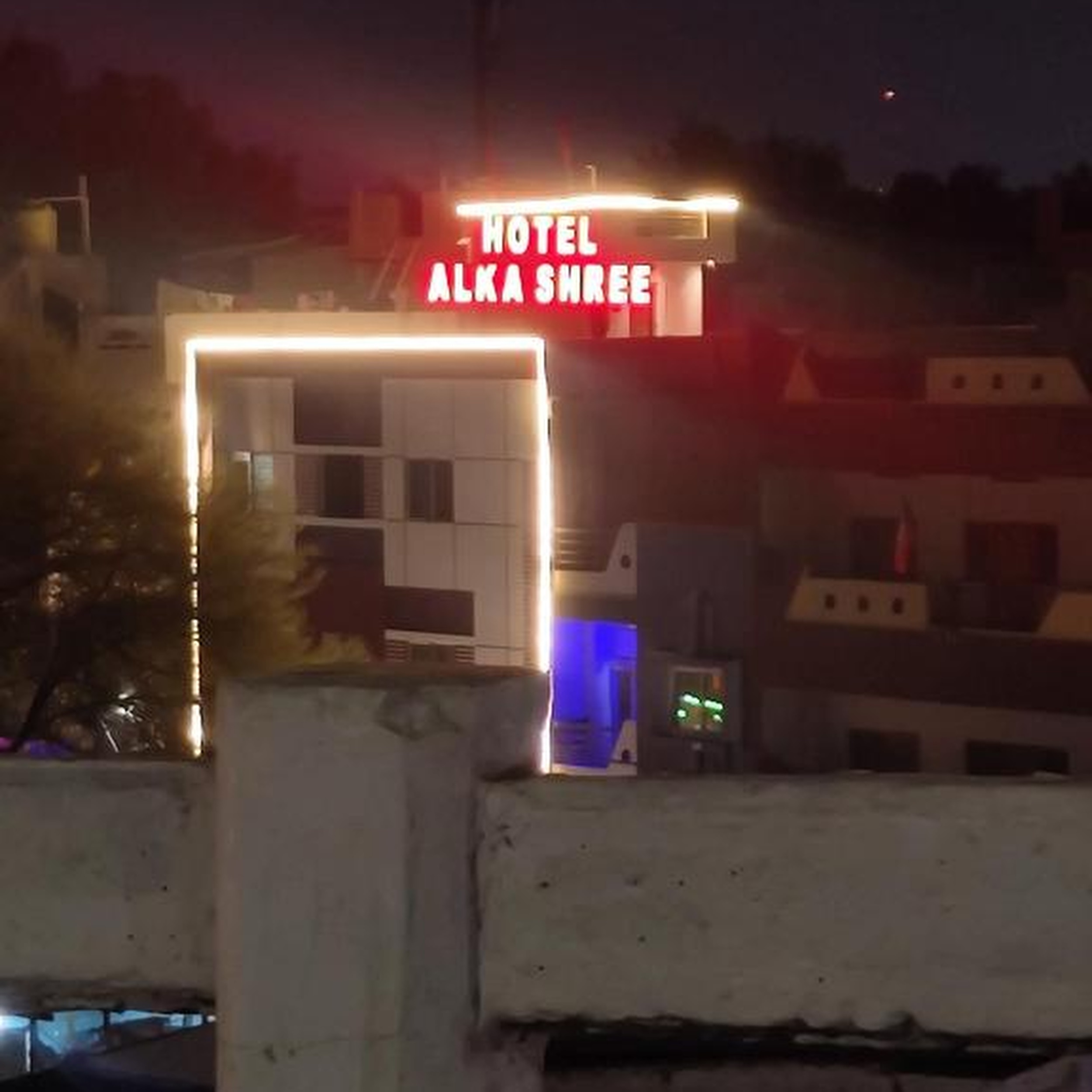 Hotel Alka Shree - Tap to explore photos