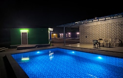 Cottage with private pool 1