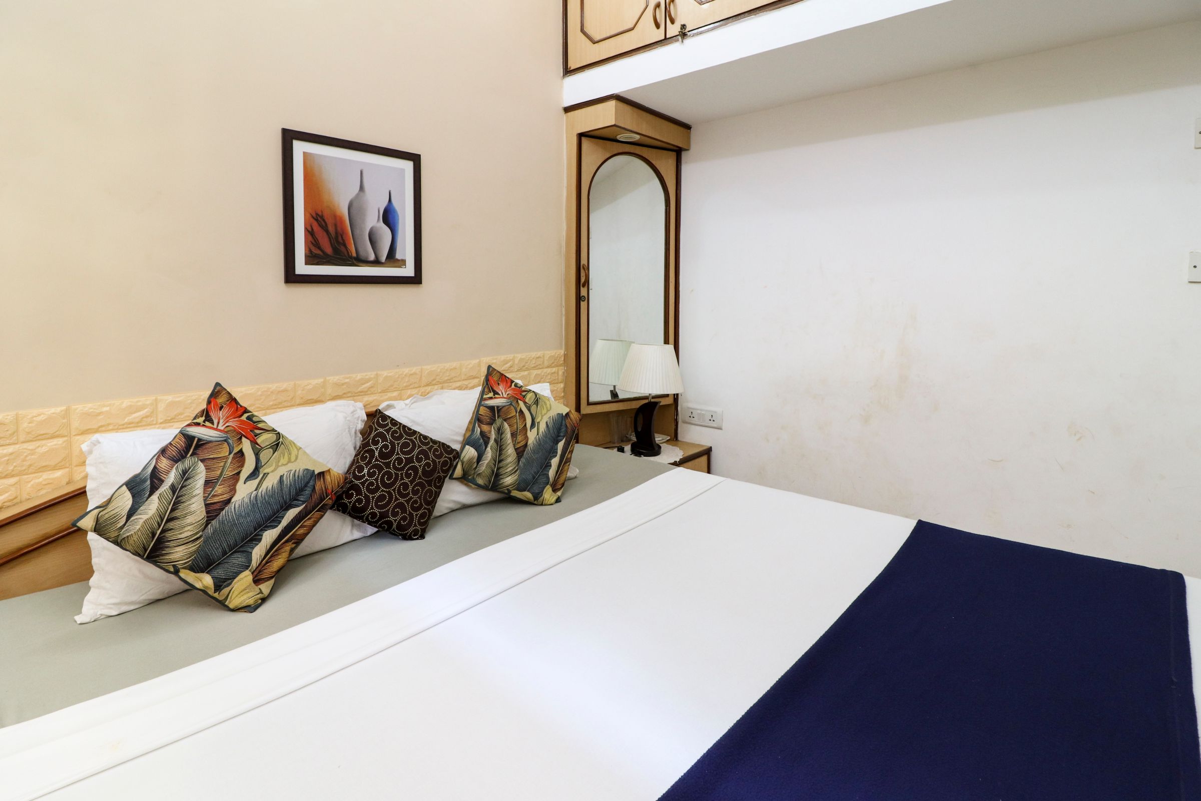 G6 Homestay - Tap to explore photos