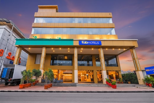 FabHotel High Rise Suites