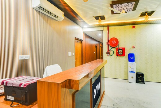 Super Hotel O Ma Karni & Restaurant