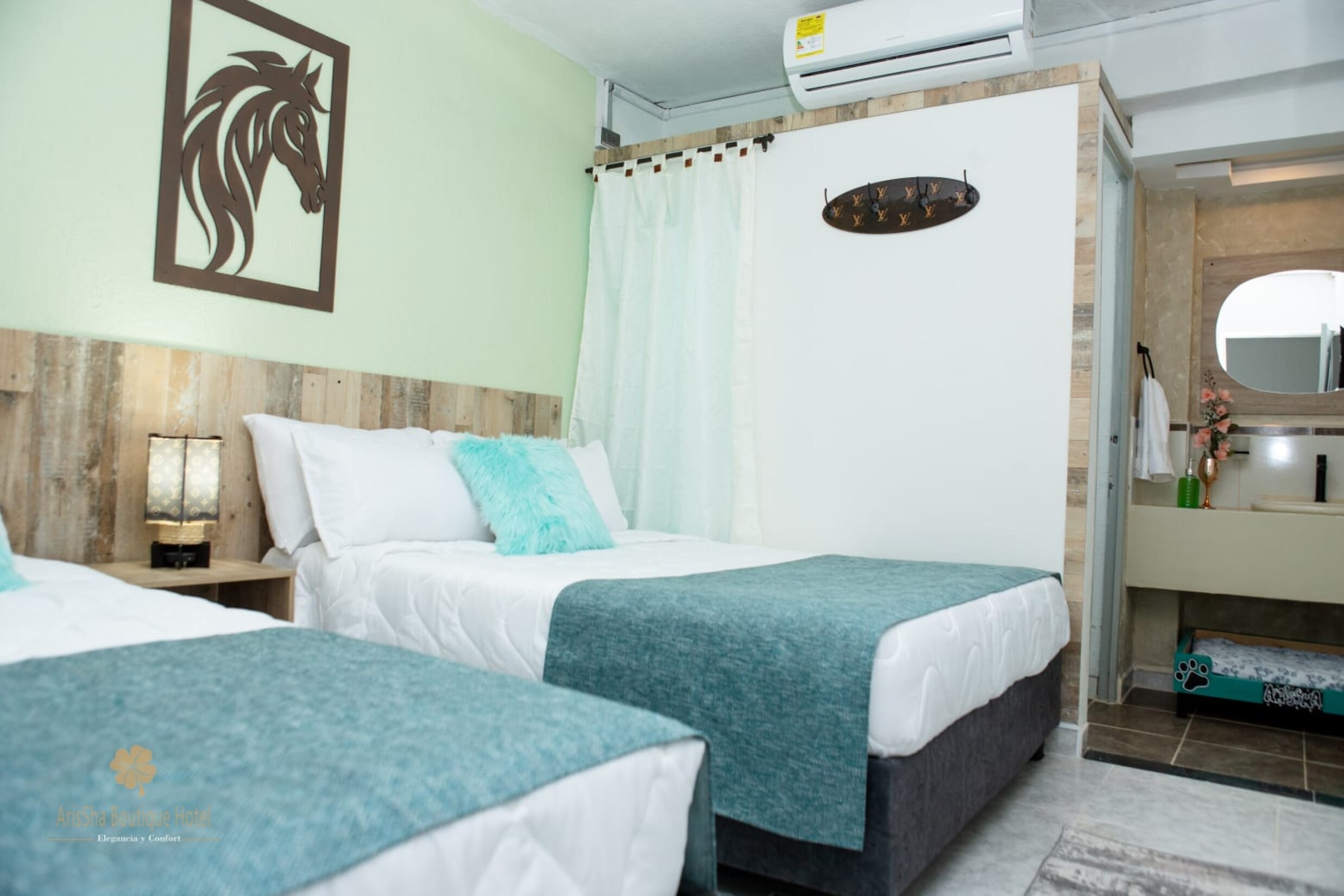ArisSha Boutique Hotel - Tap to explore photos