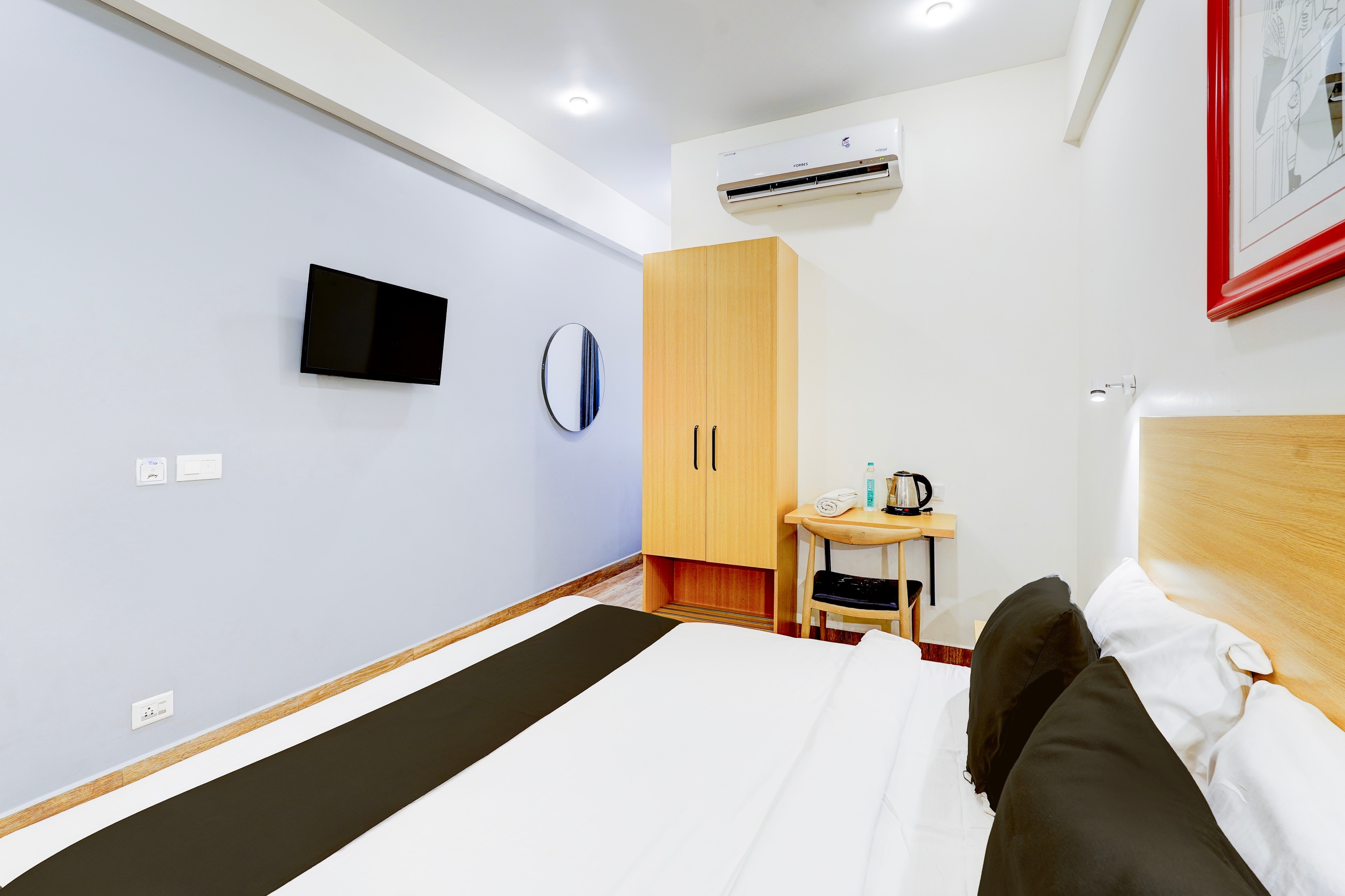Super Townhouse Tirupati - Tap to explore photos