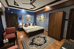 Hotel Trimoorti, Kolkata