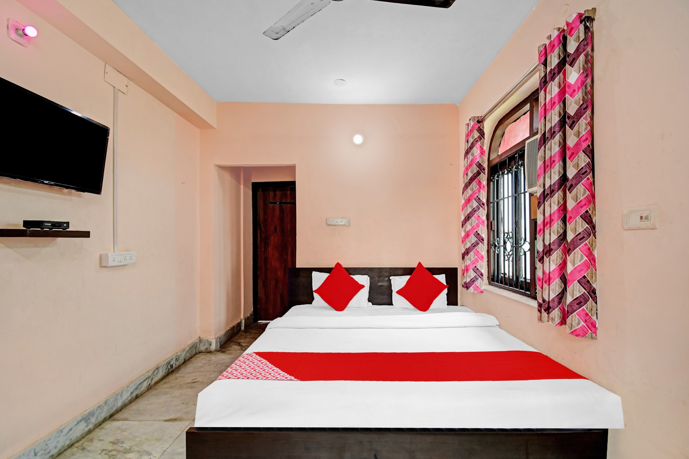 Hotel O Seema Stays Inn - Tap to explore photos