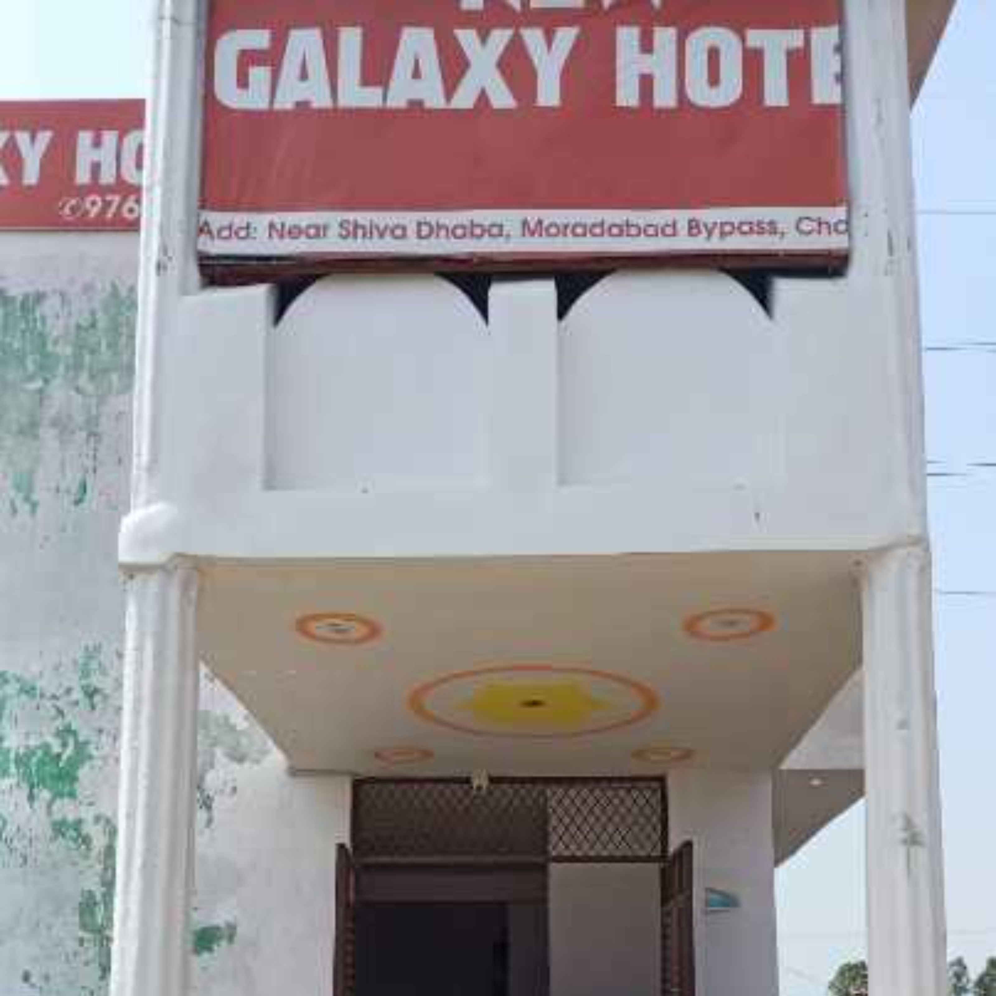 Hotel O Super Galaxy - Tap to explore photos