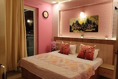luxe retreat near Prem mandir by RAMYA STAYS, Vrindavan
