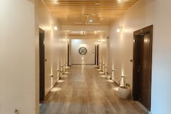 Trio Bliss Stayz, Dehradun