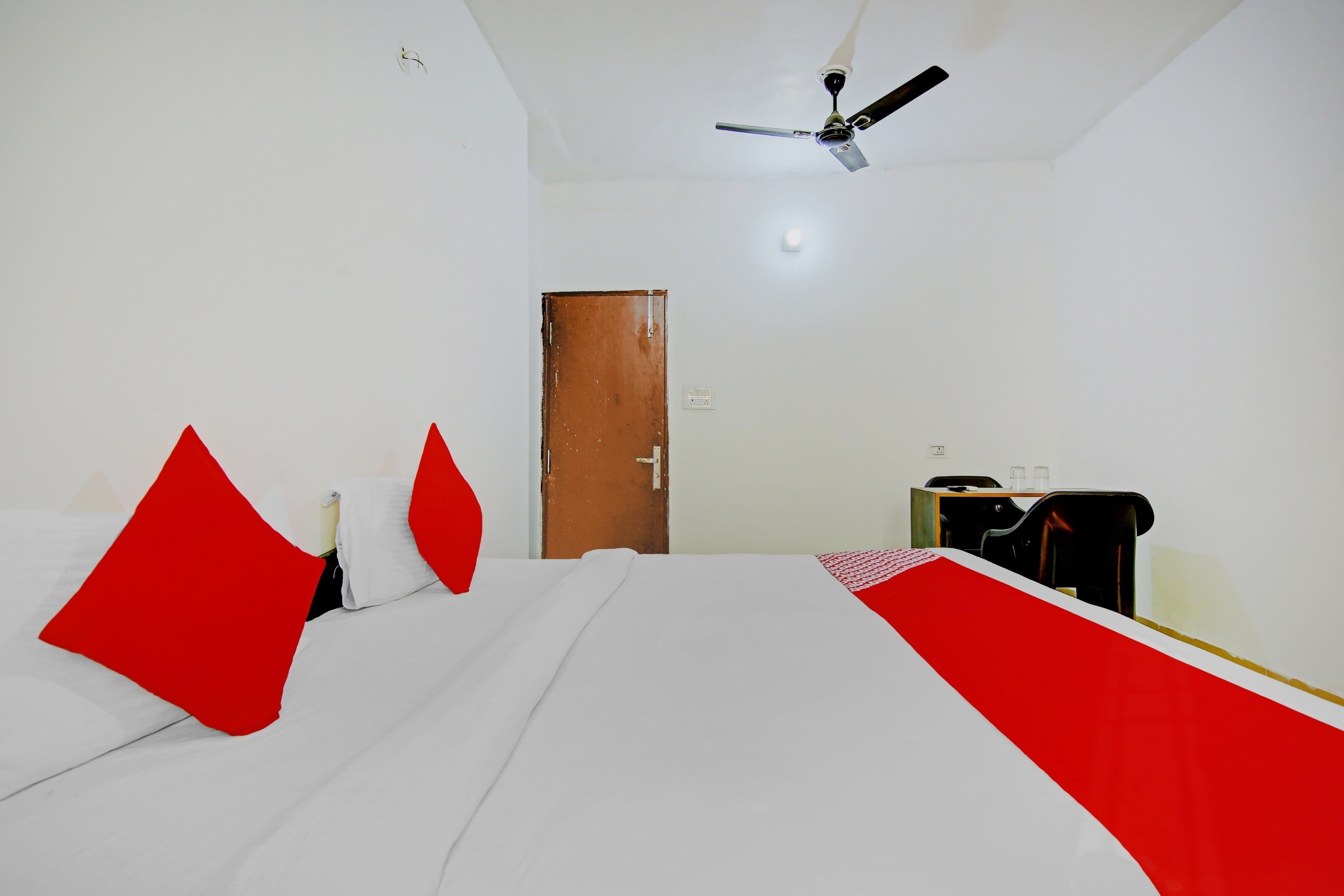 Hotel O Lisa Homes - Tap to explore photos