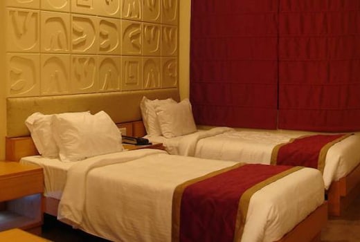 Classic Luxury Service Apartments Vishakhapatnam Inr 144 Off 2 4 0 0 Apartment Price Address Reviews