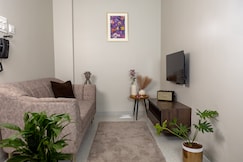 Saavi Suites, Khanvel