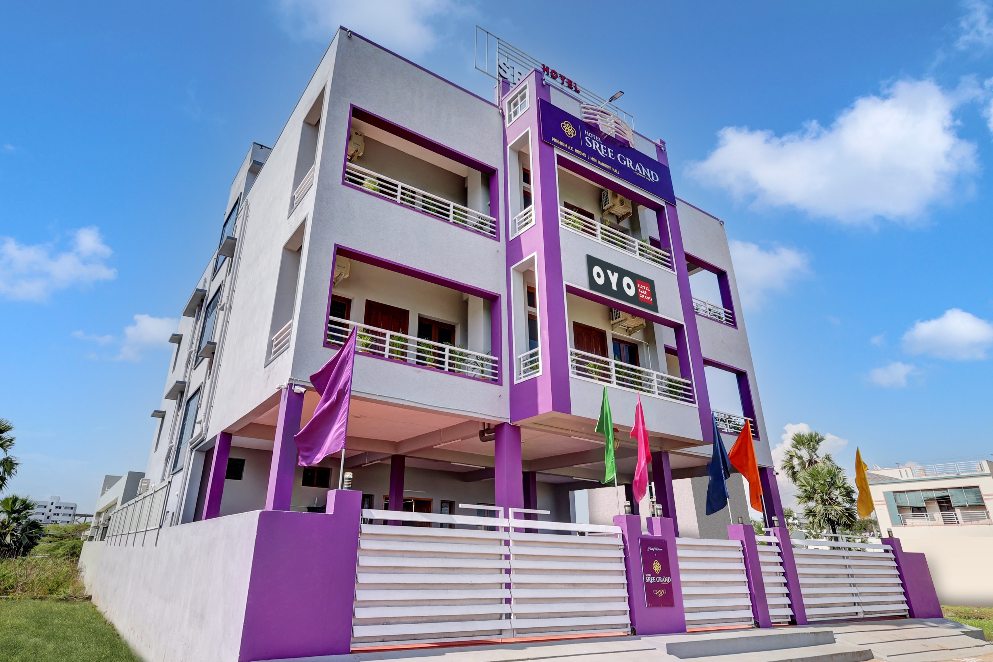 HOTEL O SREE GRAND - Tap to explore photos