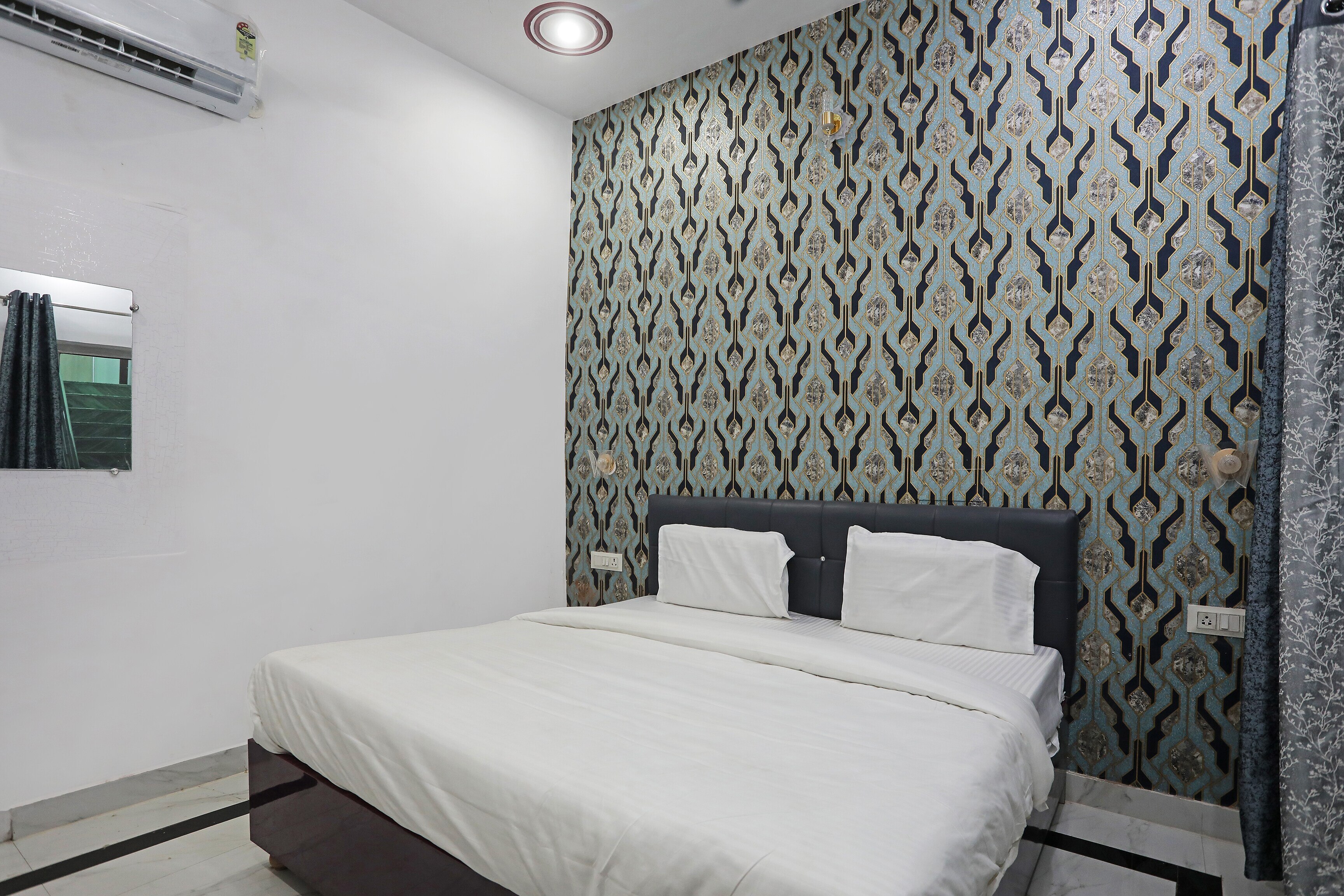 The Relax Inn Residency - Tap to explore photos