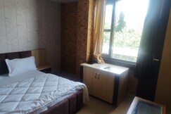 New vybent hotel bhawali, Bhimtal