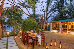 Moustache Select Naukuchiatal, Naukuchiatal