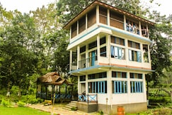 Lake View Resort, Lava