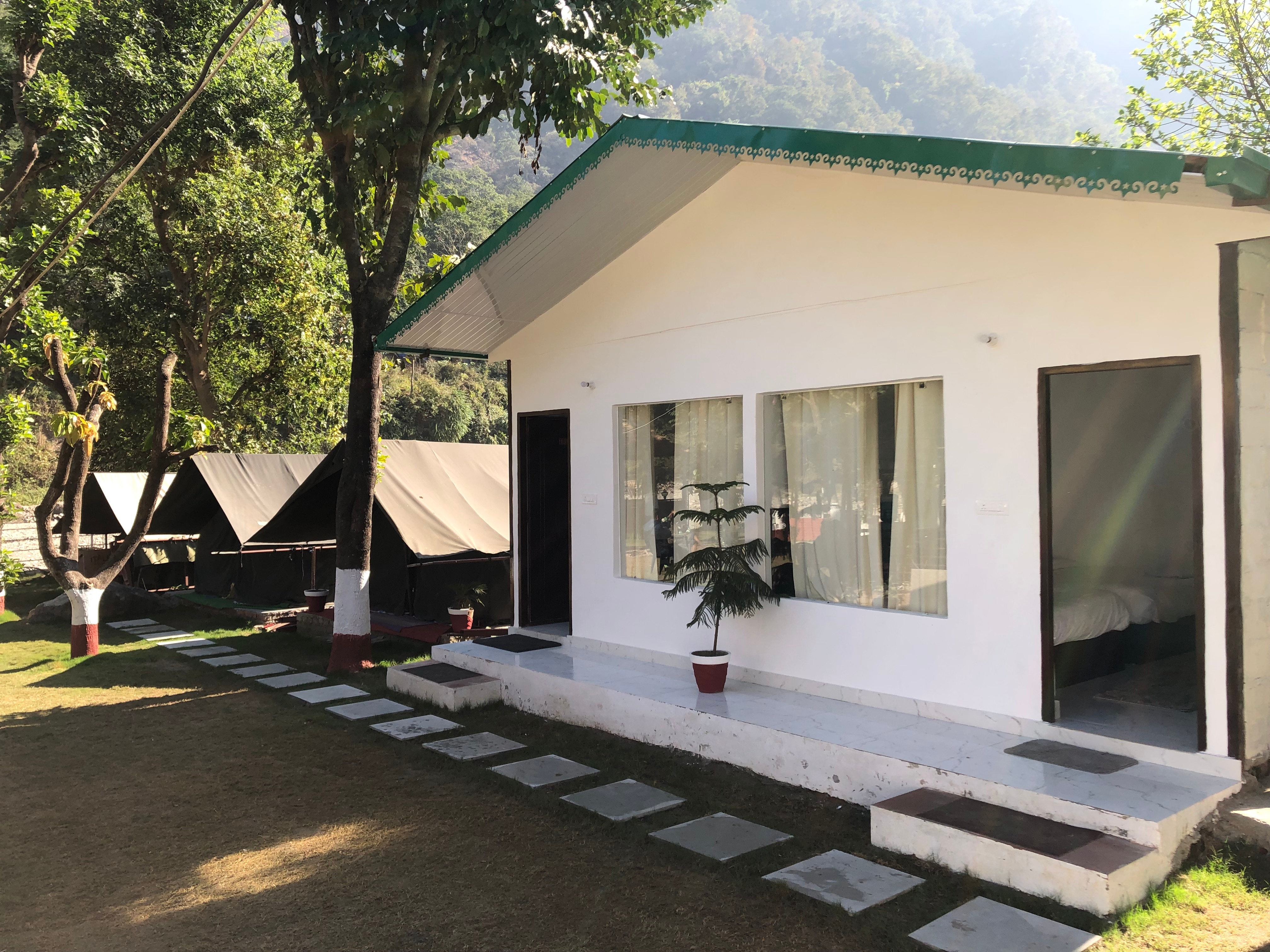 Camp One 2 One - Tap to explore photos