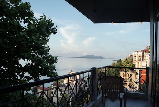 Brahmaputra View Apartment n Cafe