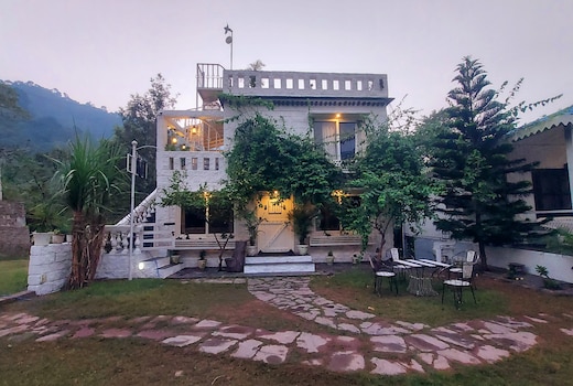 Greca Woods Cottage at DM Farms Morni Hills 