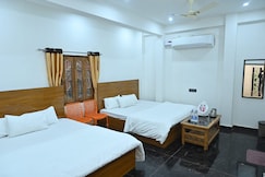 Homestay Near Ganga Ghat & Kashi Vishwanath, Varanasi