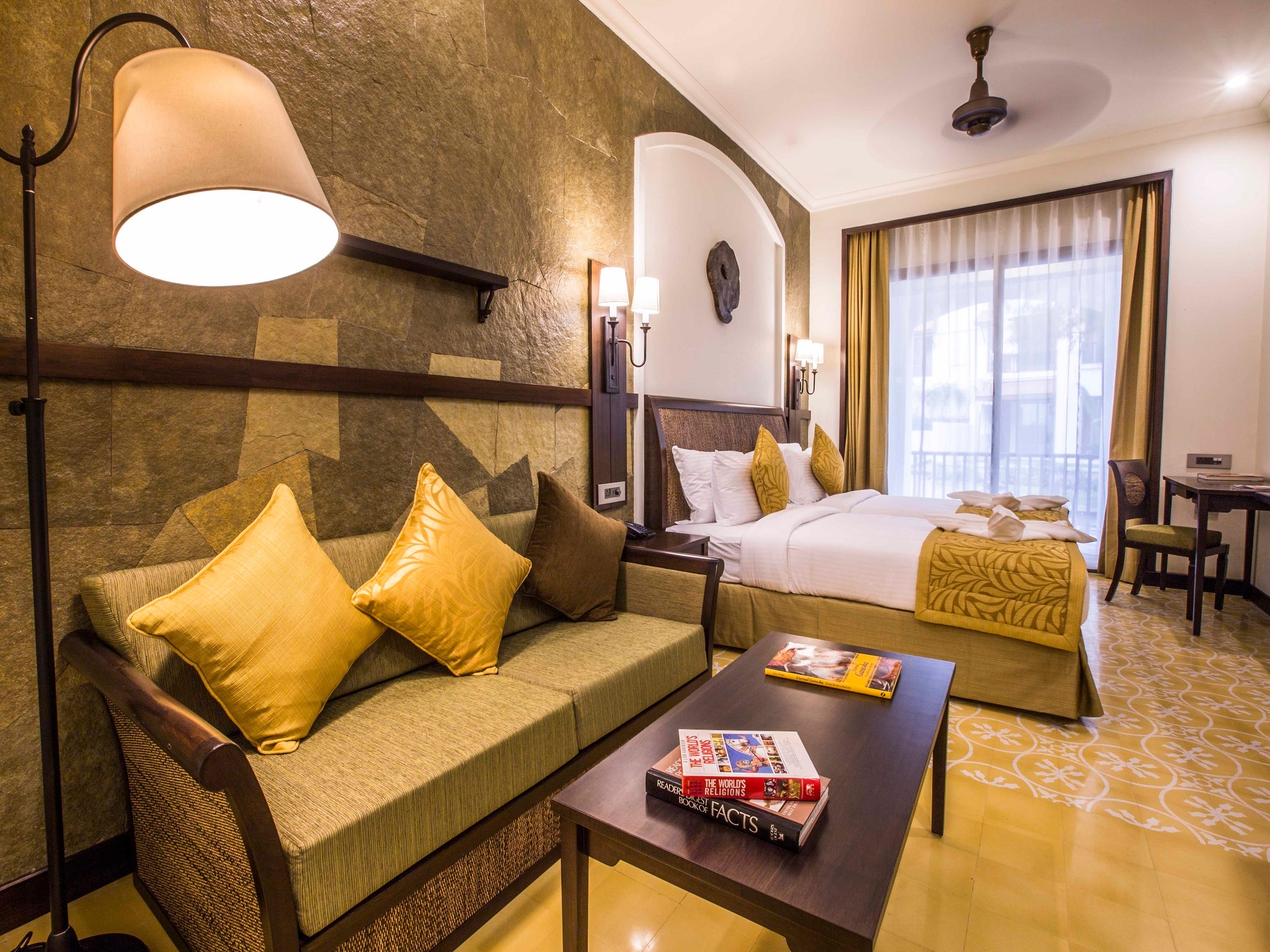 Cypress Suite with Deck 1