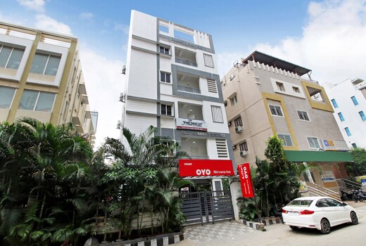 Super Townhouse Sri Nirvana Inn