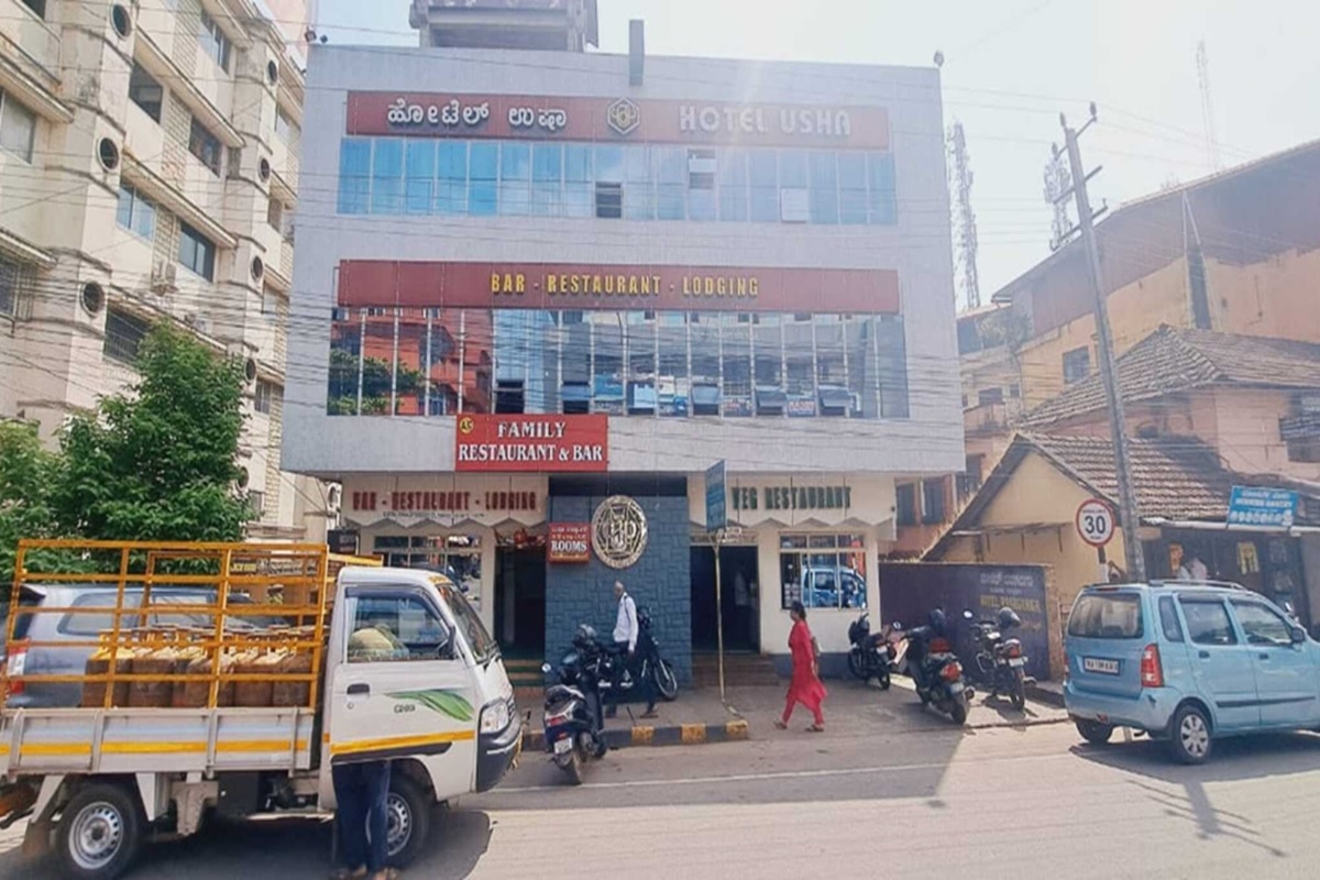Hotel Usha - Tap to explore photos