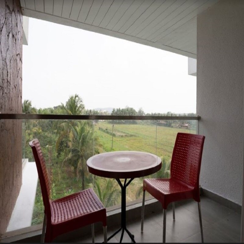 Feliz 1bhk Apartment - Tap to explore photos