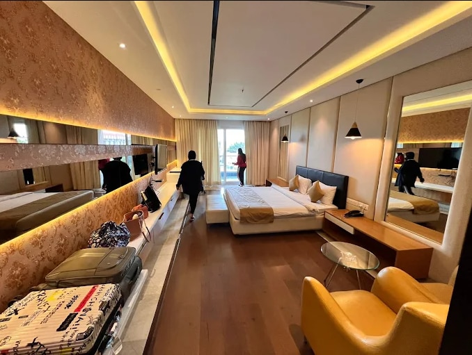 BNGV Grandeur Hotel & Banquets - Tap to explore photos