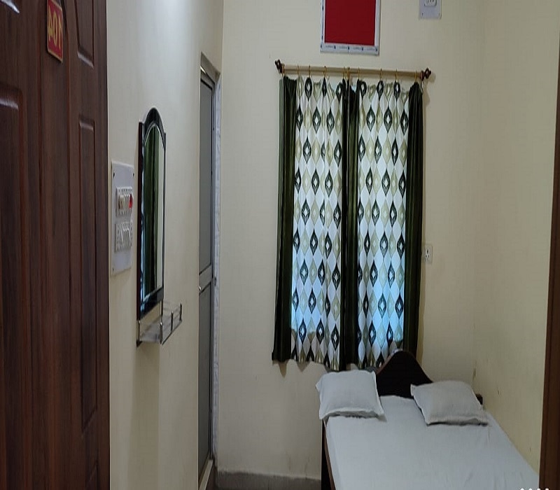 Hotel Gurukripa Inn - Tap to explore photos