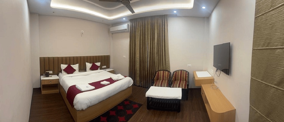 Hotel Kashmir Residency (Managed By Maa Sukrala Hotels & Resorts) - Tap to explore photos