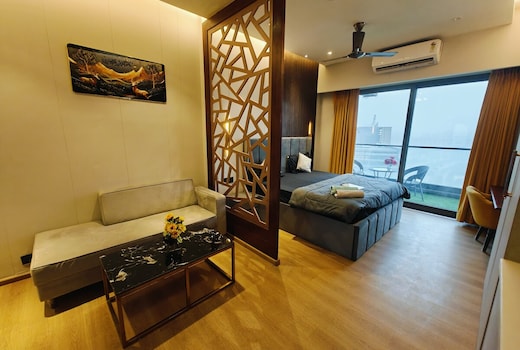 Lavish suite with balcony and city view