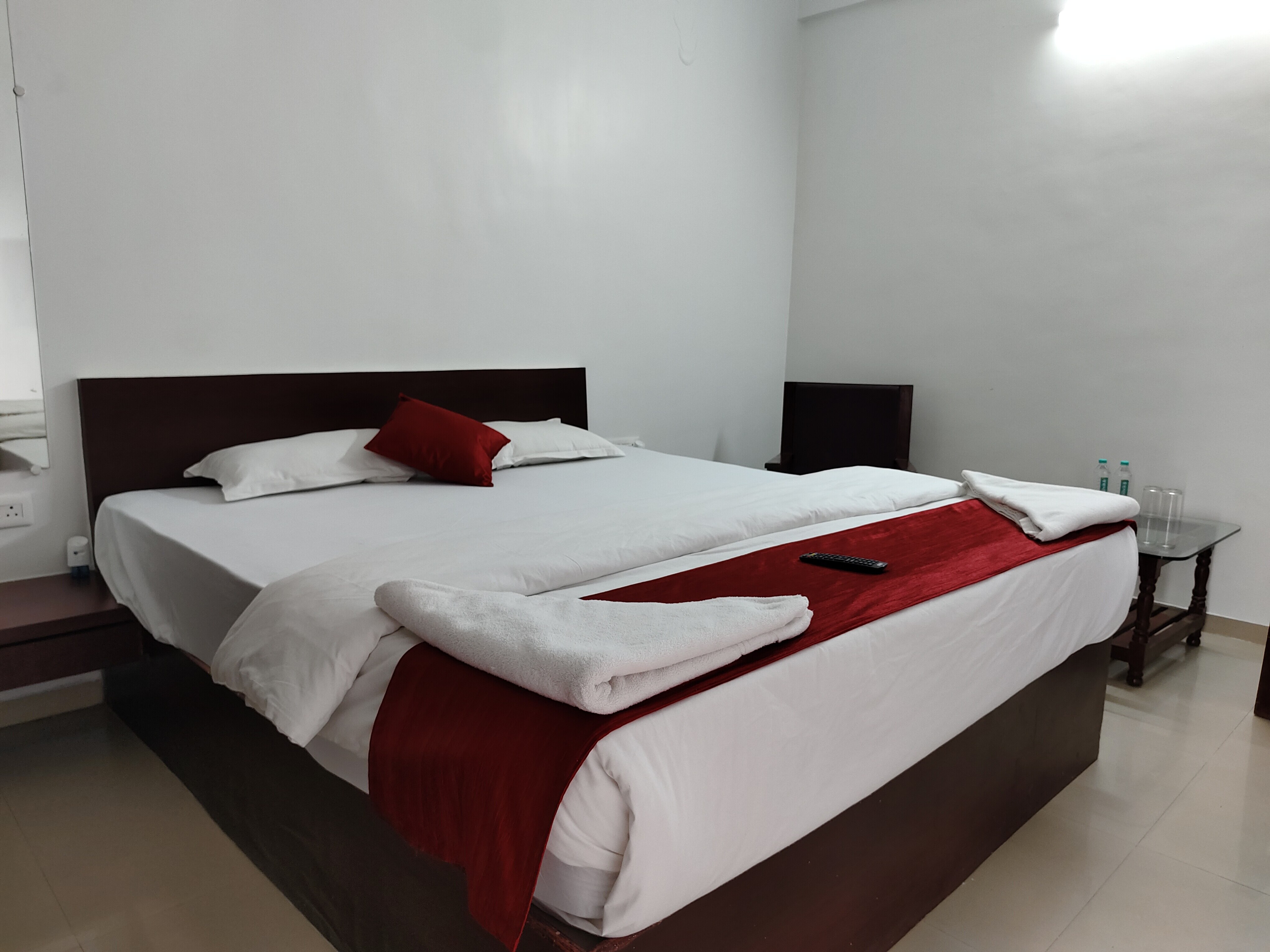 Deluxe Ac Room 1